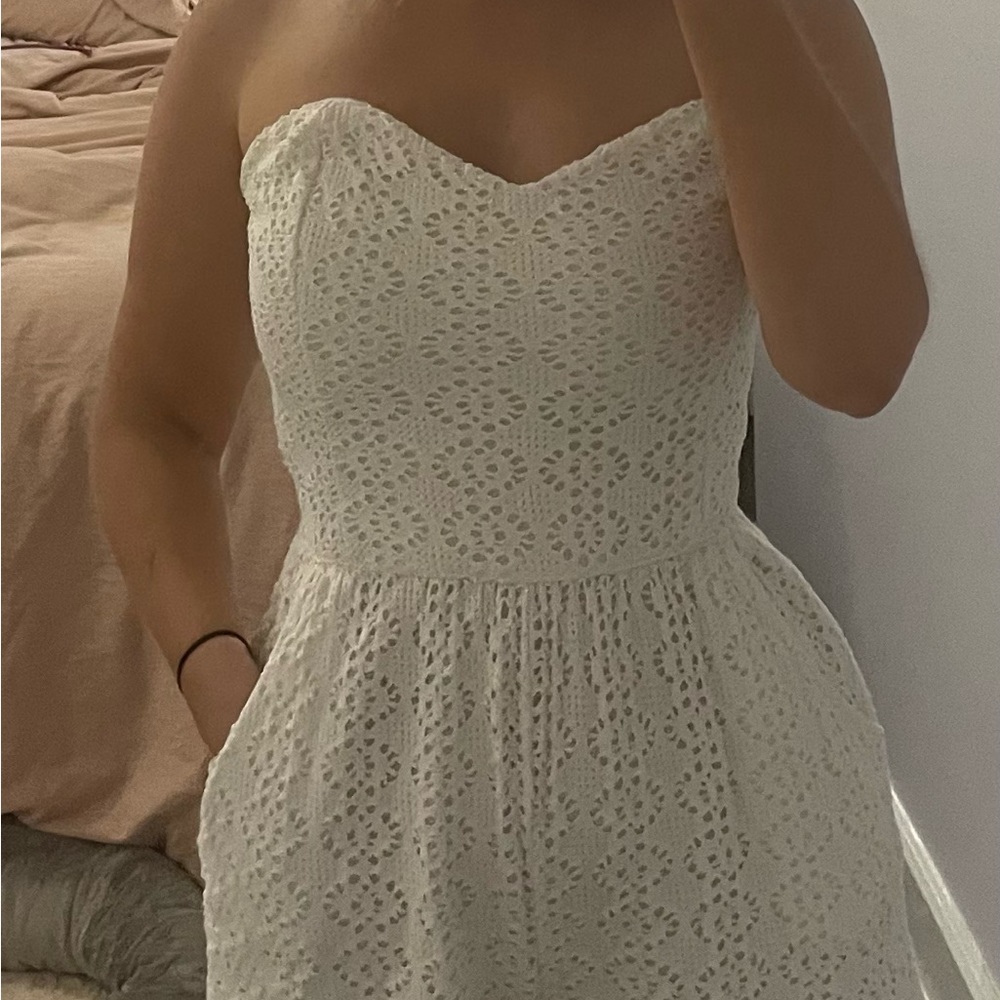 Forever 21 White Sleeveless Romper